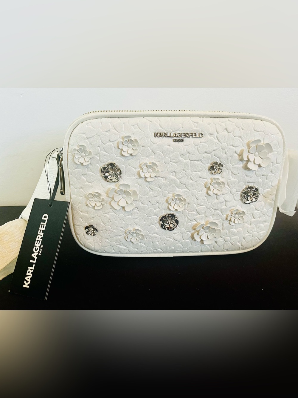 NWT KARL LAGERFELD PARIS White Maybelle Crossbody handbag floral jewel 9x6x3